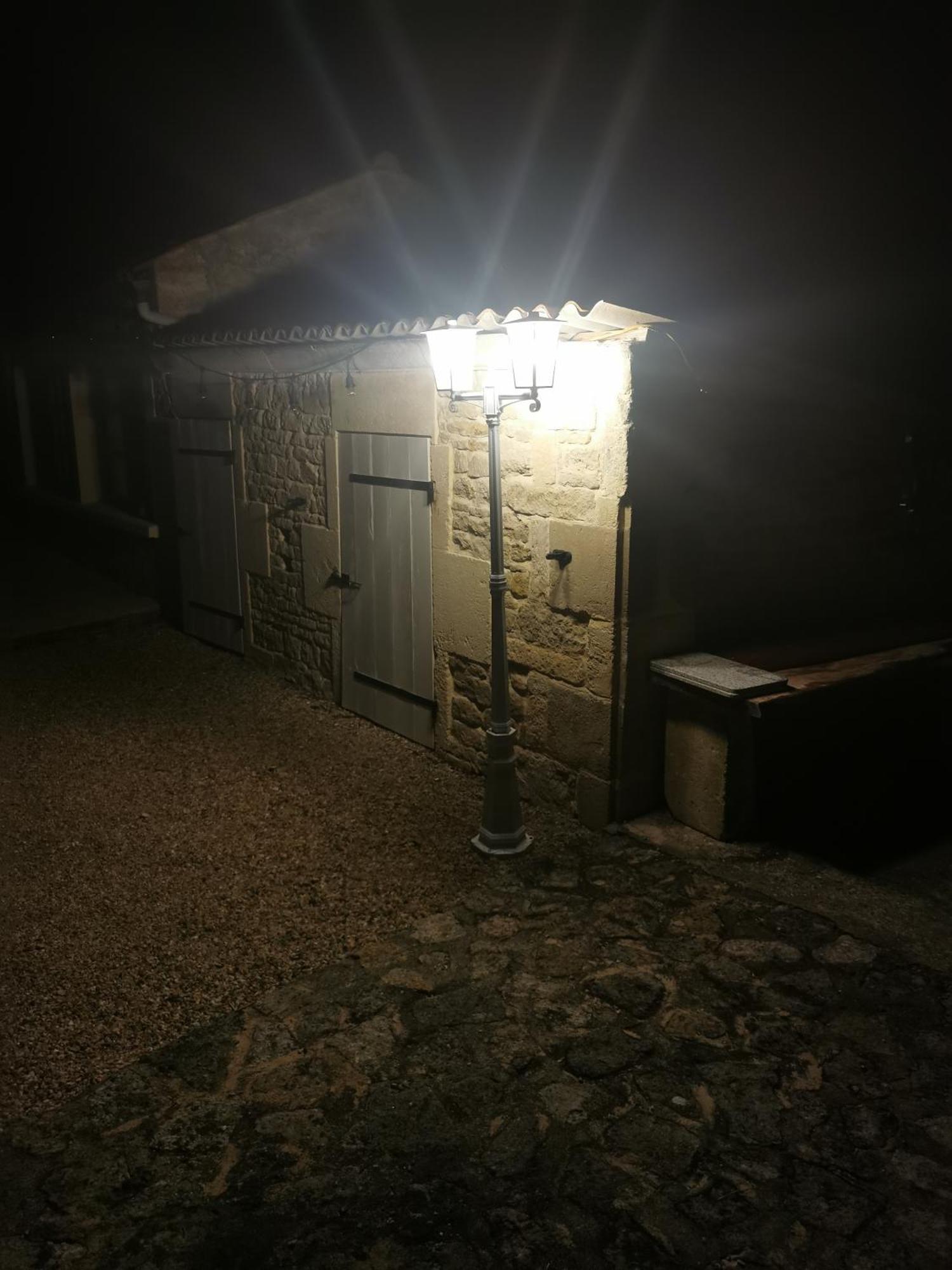 黑天鹅住宿加早餐旅馆 Aujac  外观 照片
